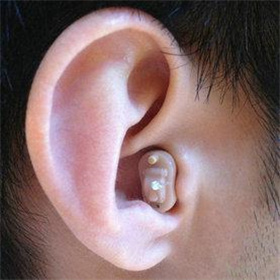 为什么一个人在家也要坚持佩戴助听器0411-84338707