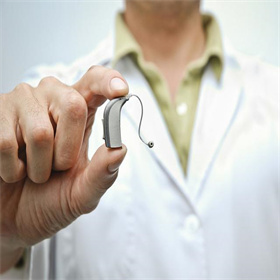 【大连辽师验配中心】助听器帮您把耳朵叫醒！0411-84210003  